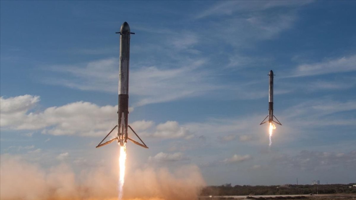 SpaceX'in fırlattığı Falcon 9 roketinin parçası, Washington'daki tarlaya düştü