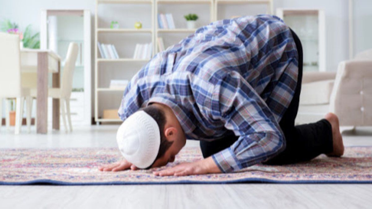 Evde teravih namazı nasıl kılınır? Teravih kaç rekattır? Evde teravih namazı kılınışı..
