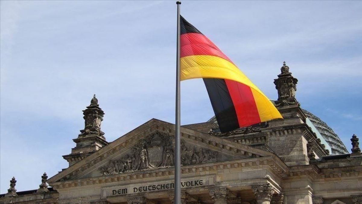 Almanya'da birleşmeden sonraki en yüksek bütçe açığı yaşandı