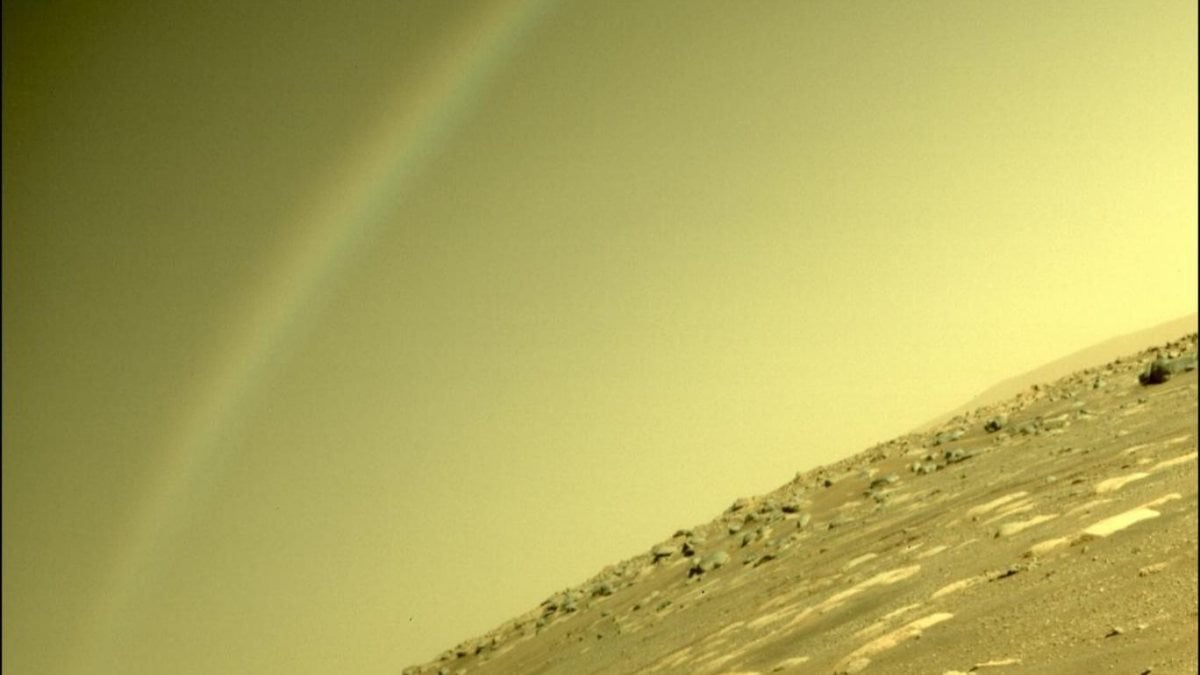 Mars'taki gökkuşağı şekli, sosyal medyayı karıştırdı