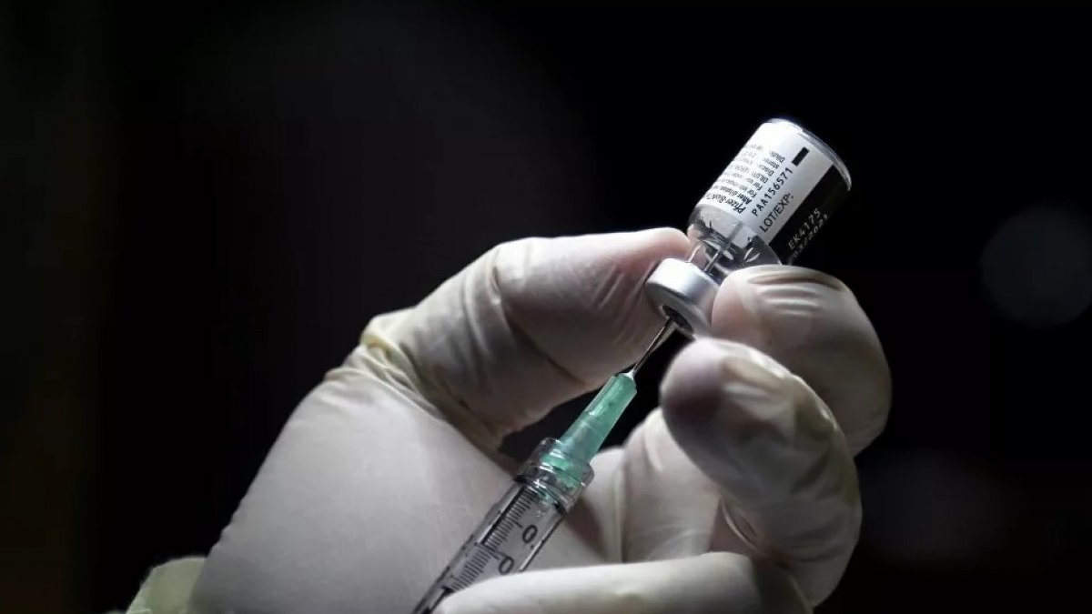 Teksas Valisi'nden aşı pasaportlarını yasaklama kararı