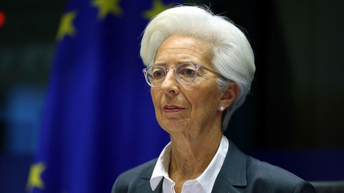 ECB: Euro Bölgesi'nin ekonomisi için tünelin sonunda ışık görüyor