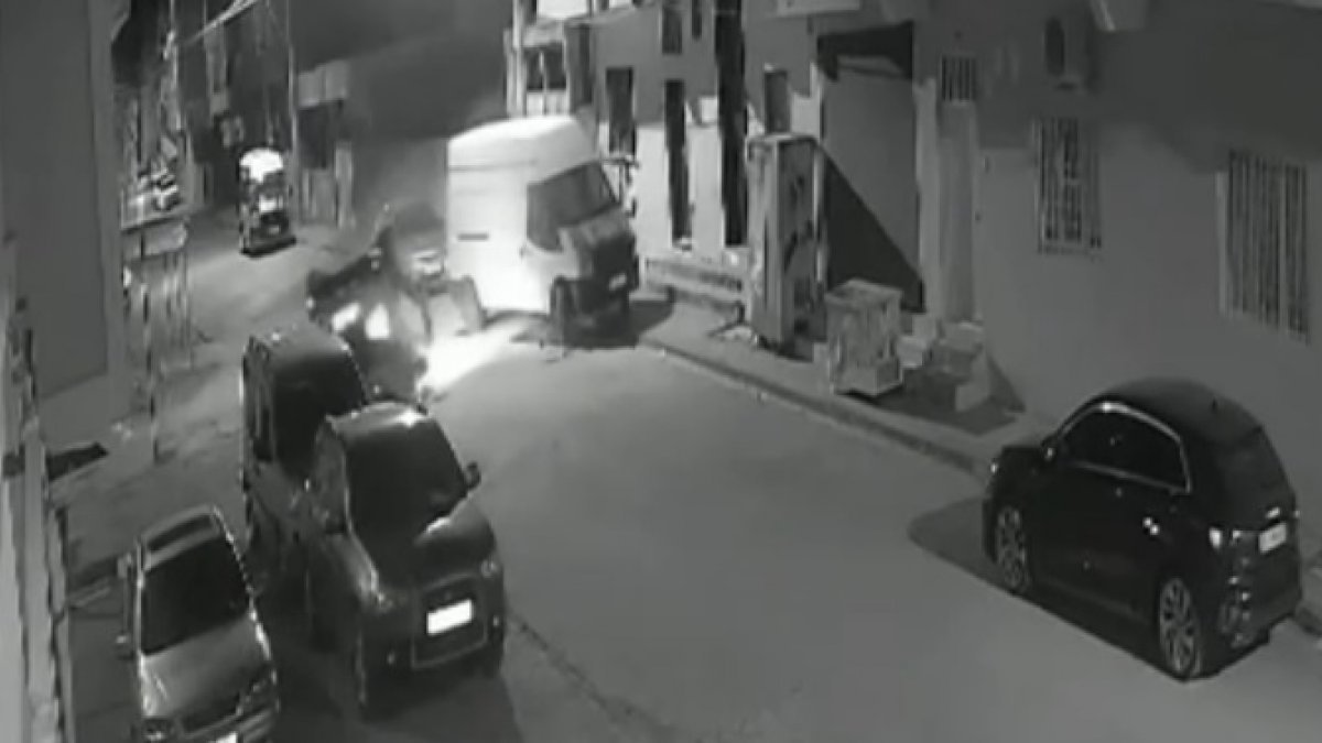 Mardin'de minibüse çarpan cip takla attı