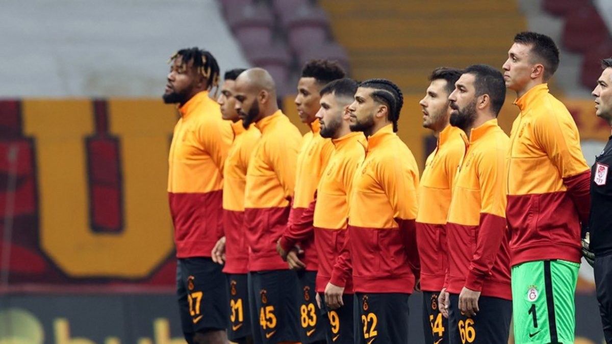 Galatasaray-Fatih Karagümrük maçının ilk 11'leri