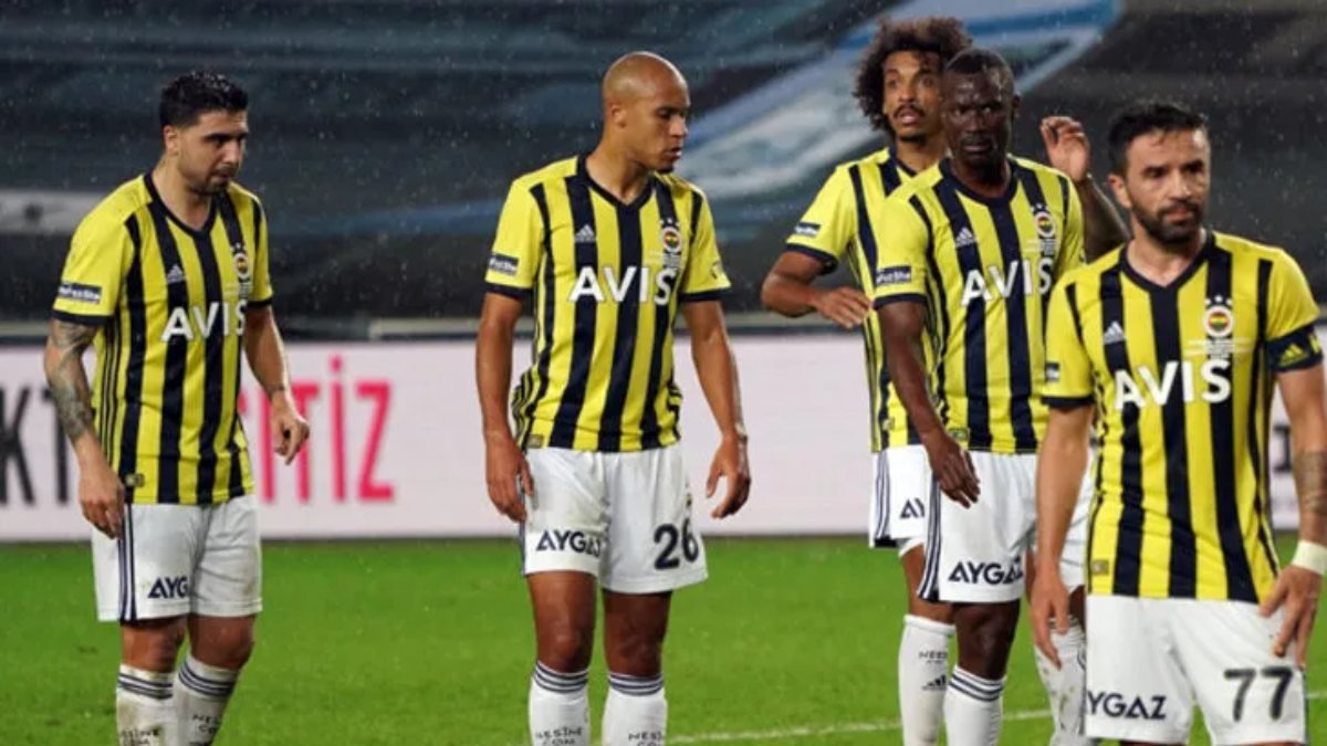 Fenerbahçe-Gaziantep FK maçının ilk 11'leri