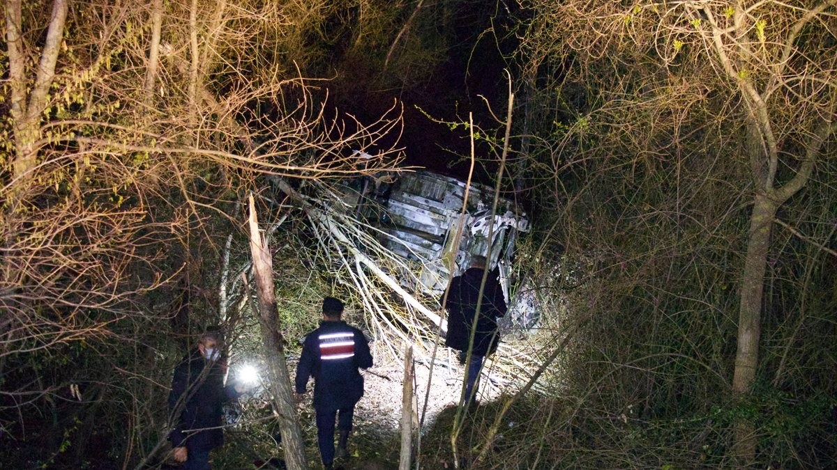 Samsun'da uyuşturucu yüklü araç şarampole yuvarlandı: 1 ölü