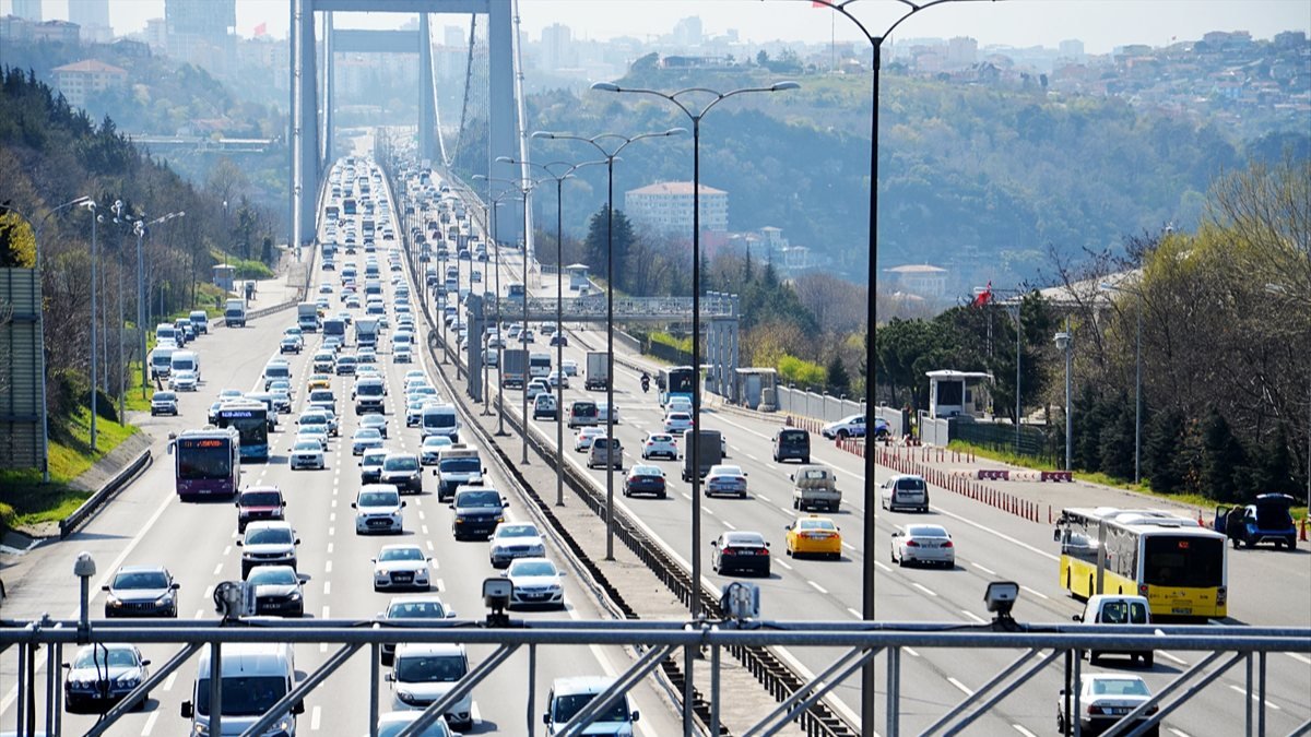 İstanbul'da kısıtlama öncesinde trafik yoğunluğu