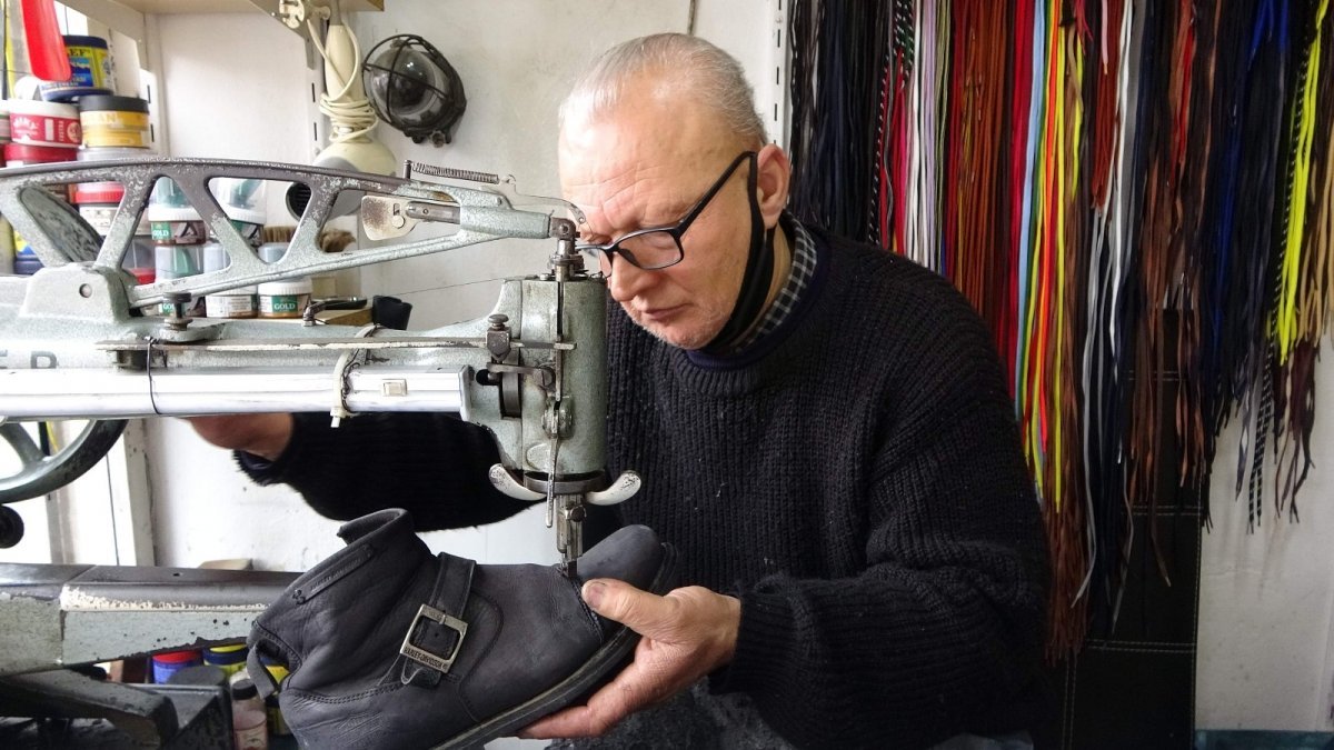 Trabzon'da salgın ayakkabı tamircilerinin işlerini sekteye uğrattı