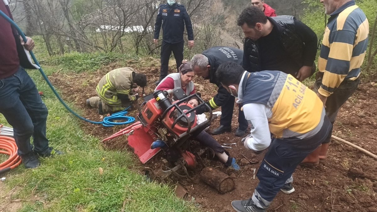 Bursa'da genç kız ayaklarını çapa motoruna kaptırdı