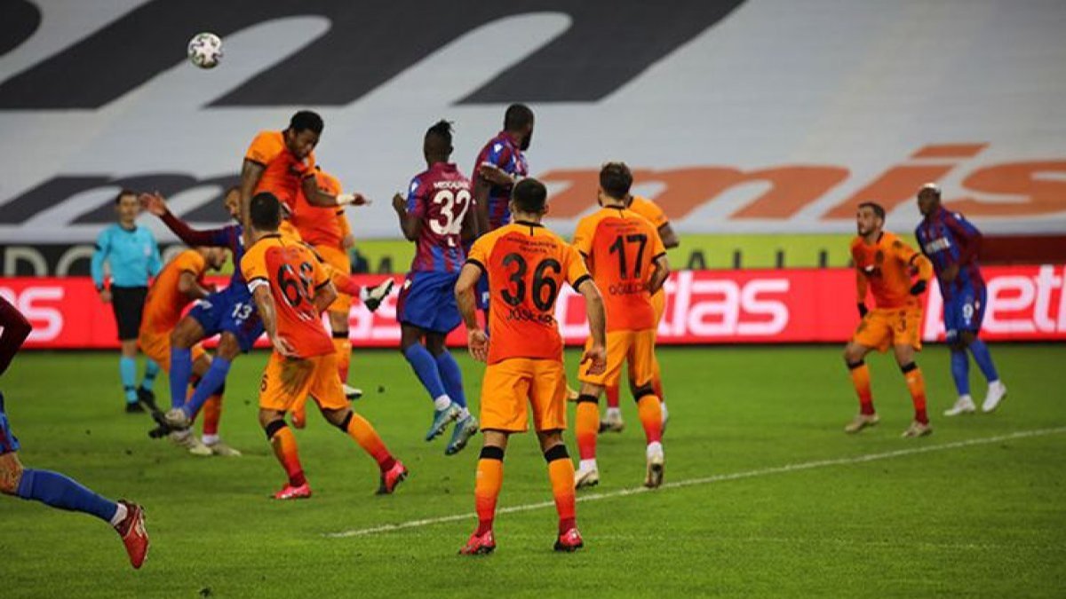 Galatasaray-Trabzonspor maçının ilk 11'leri