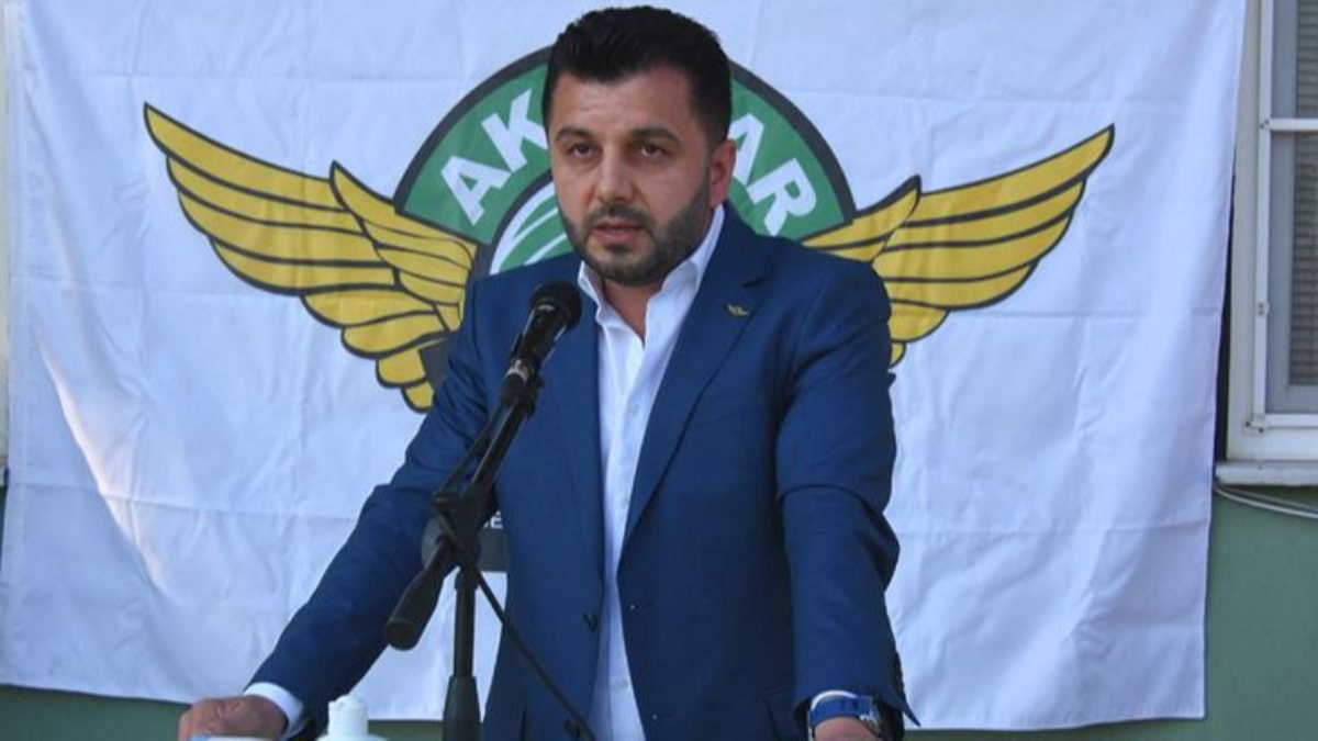Akhisarspor'da başkan Özbey TFF'ye şikayet edildi