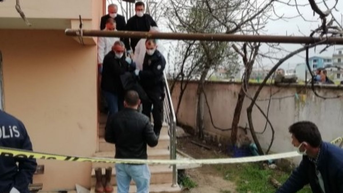 Kocaeli'de yaşlı adamı ellerini bantlayarak öldüren 5 kişi tutuklandı