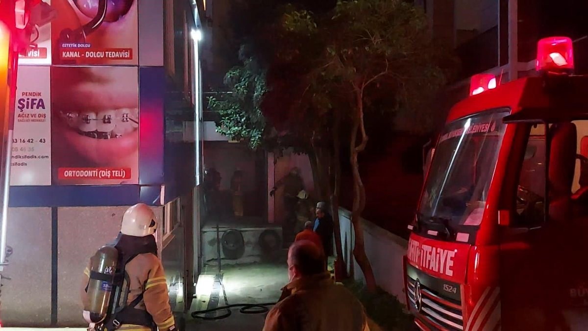 İstanbul'da özel hastanede yangın paniği