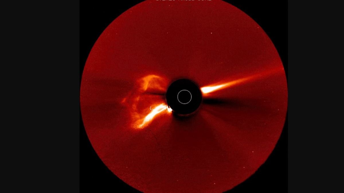 NASA, Güneş'ten kopan plazma kütlesini görüntüledi