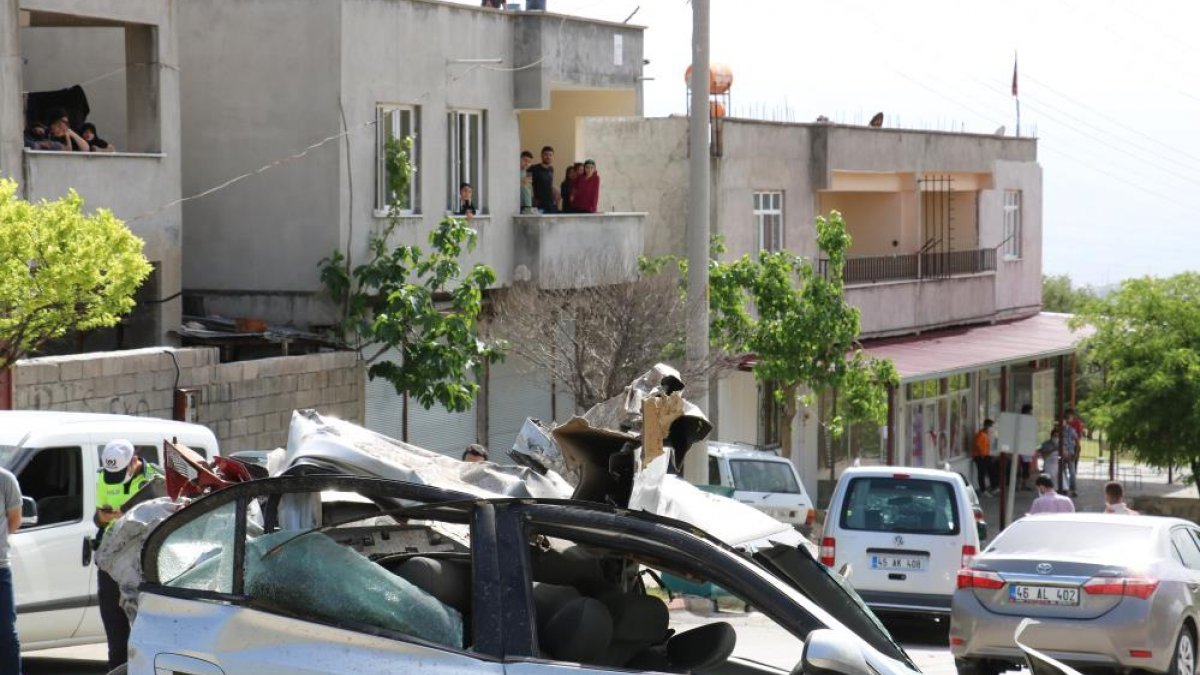Kahramanmaraş'ta freni boşalan kamyon 3 araca çarptı