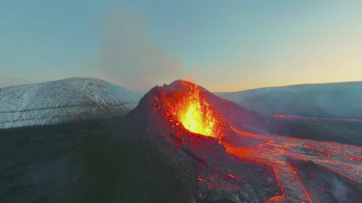 İzlanda'daki volkanik patlamaların etkileyici görüntüleri