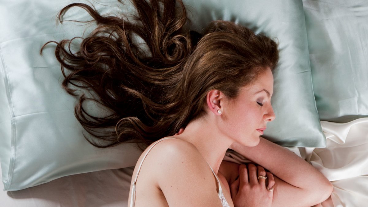 Saçınız açıkken uyumanın olumsuz 6 etkisi