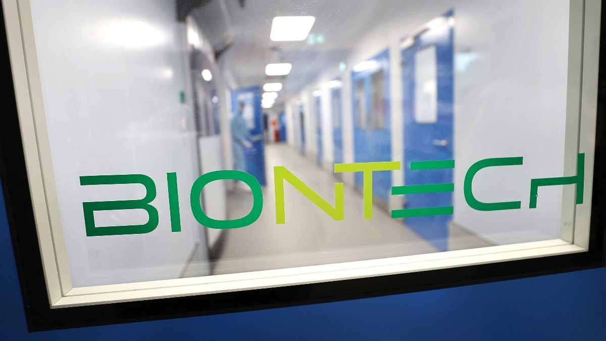BioNTech, Singapur'da üretim tesisi kuracak