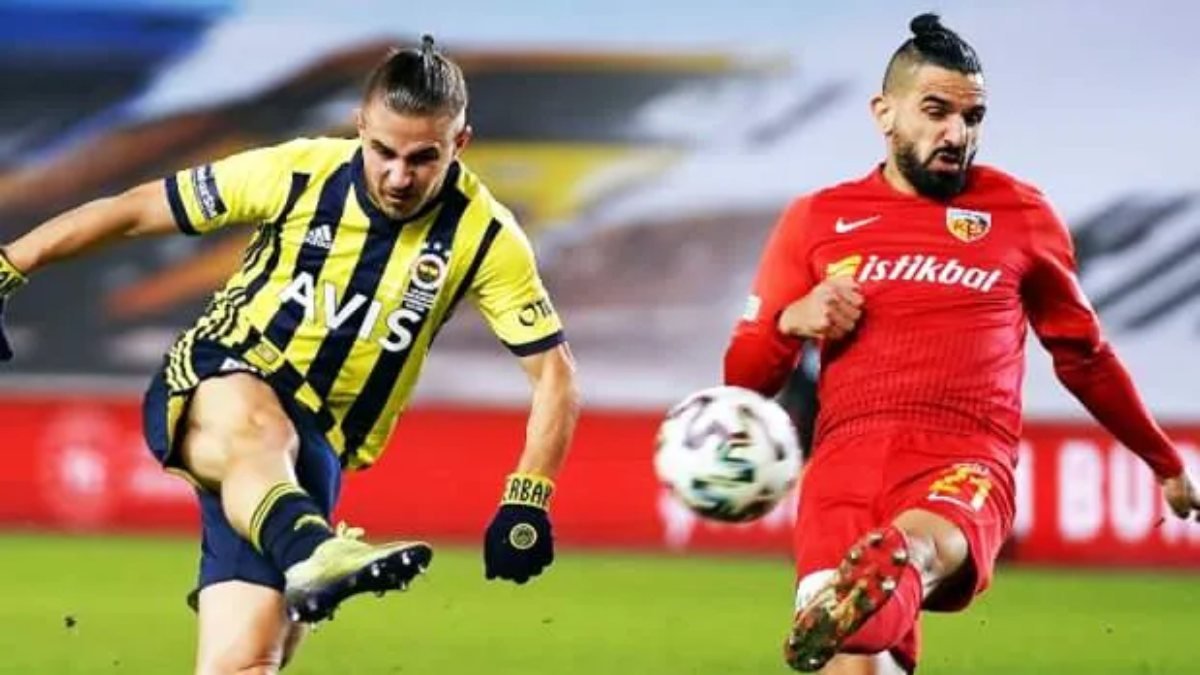 Kayserispor-Fenerbahçe maçının ilk 11'leri