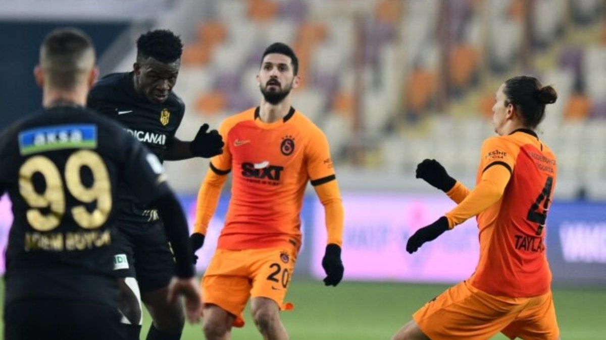 Galatasaray-Yeni Malatyaspor maçının ilk 11'leri