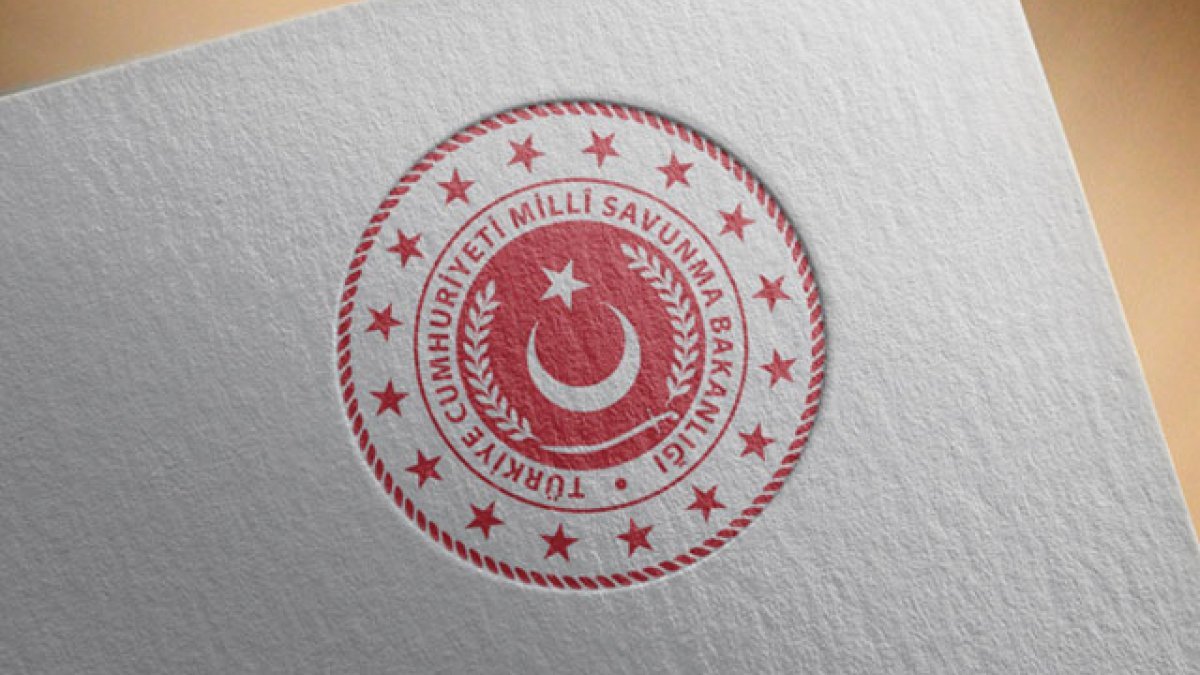Milli Savunma Bakanlığı Beşiktaş'ı tebrik etti