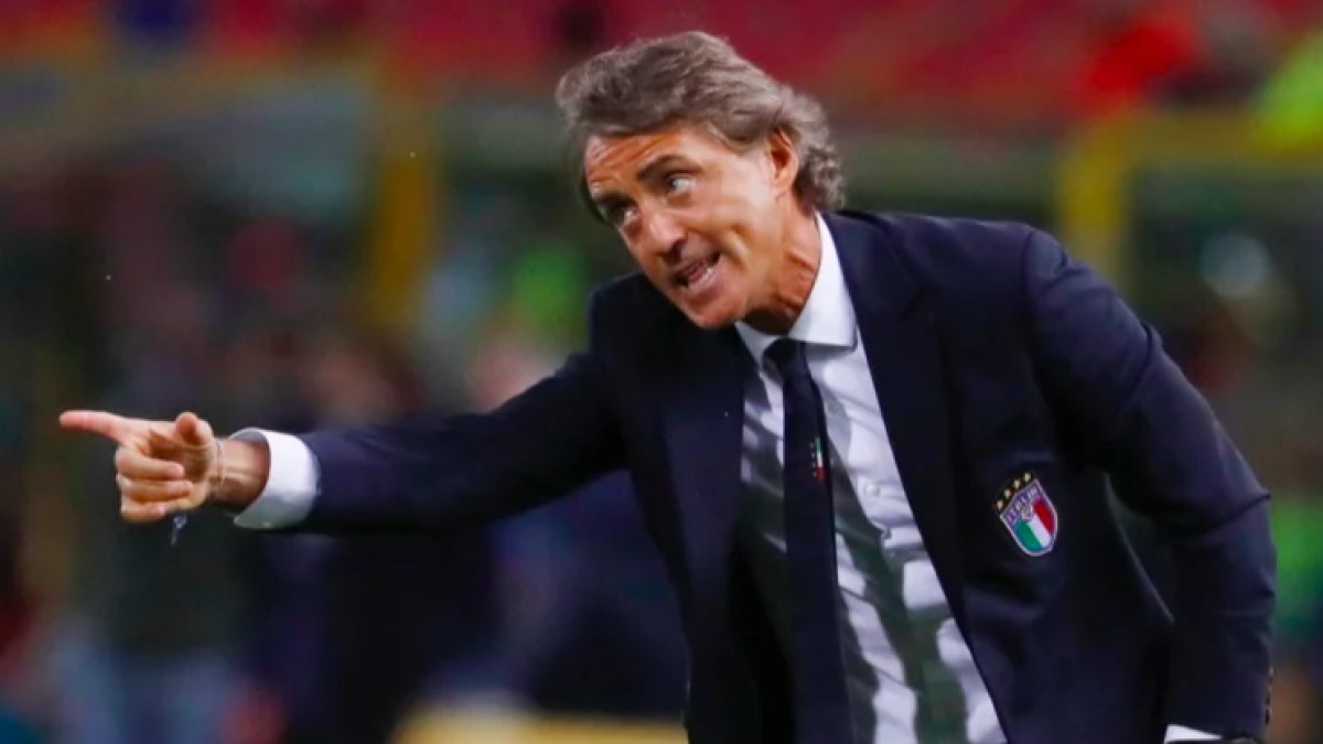 İtalya Milli Takımı'nın başında 5 yıl daha Roberto Mancini olacak