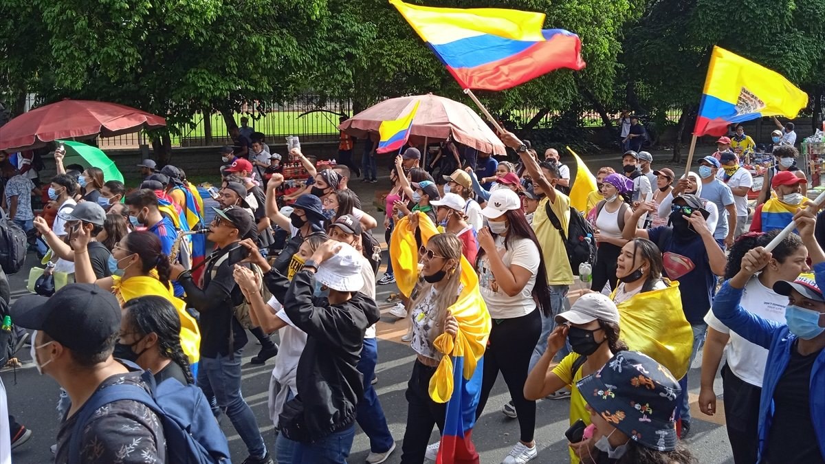 Kolombiya’da hükümet karşıtı protestolar devam ediyor