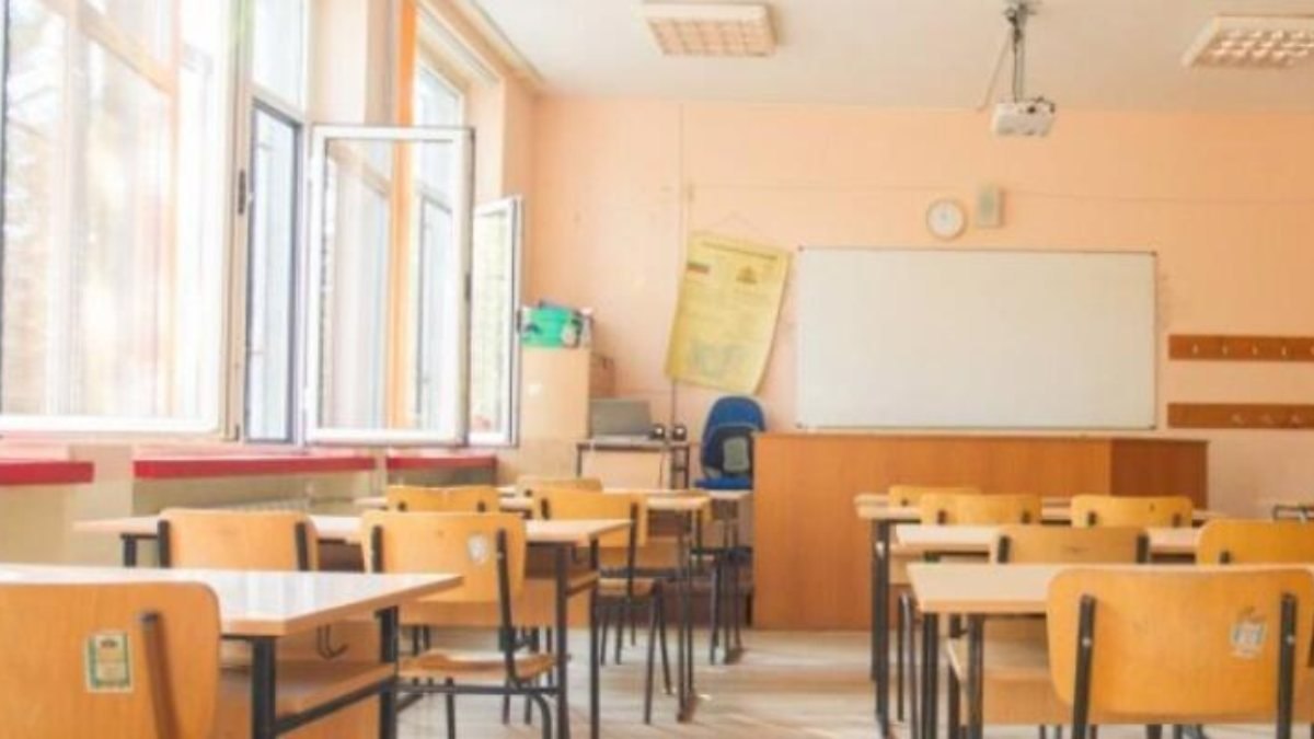 Sınıf geçme nasıl olacak? İlkokul, ortaokul, lise sınıf geçme notları 2021