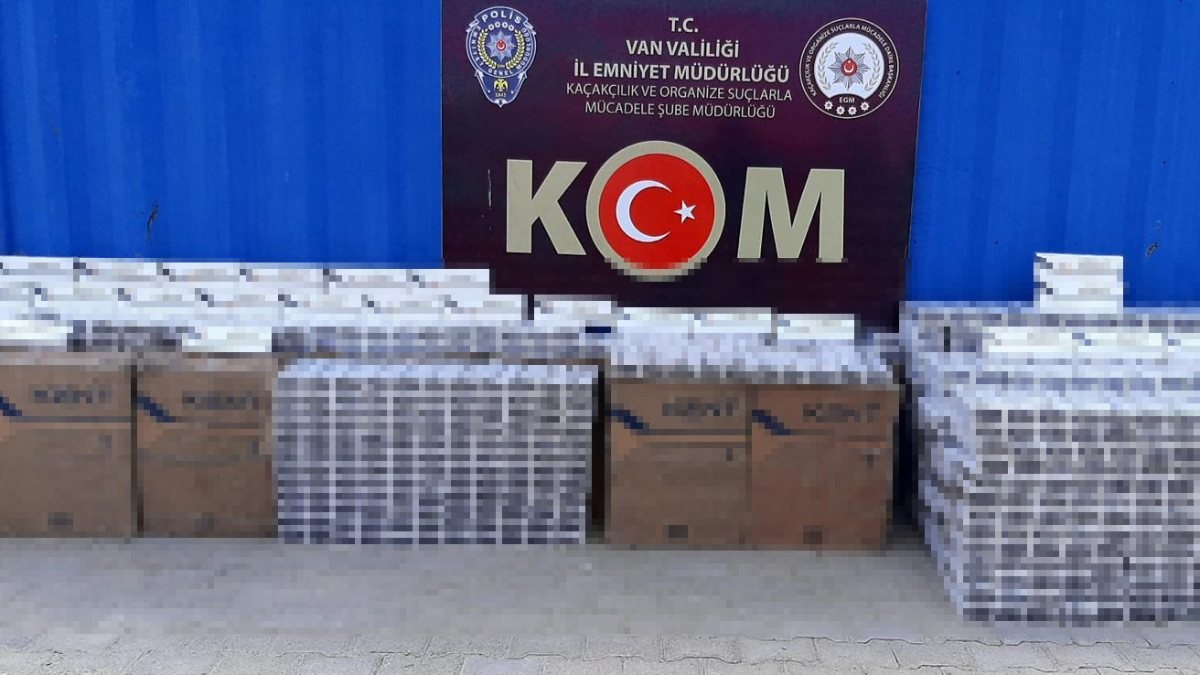 Van'daki kaçak sigara operasyonunda 4 eve baskın düzenlendi