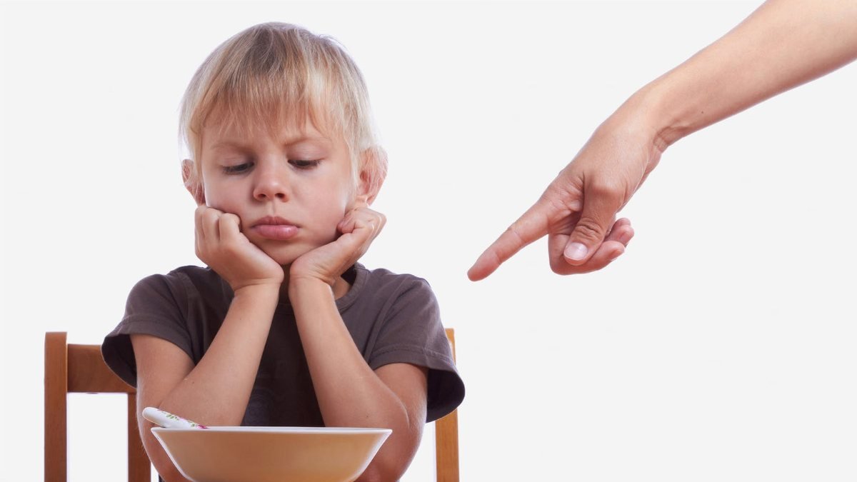 Çocuğunuzu yemeğini bitirmeye zorlamamak için 6 neden