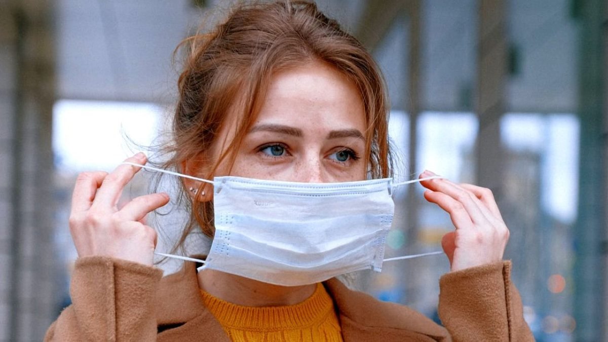 Maske zorunluluğu ne zaman bitecek? 1 Haziran'dan sonra maske takacak mıyız?