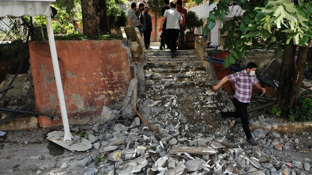 İBB, 50 yıllık Kur'an kursunun bahçesini yıktı