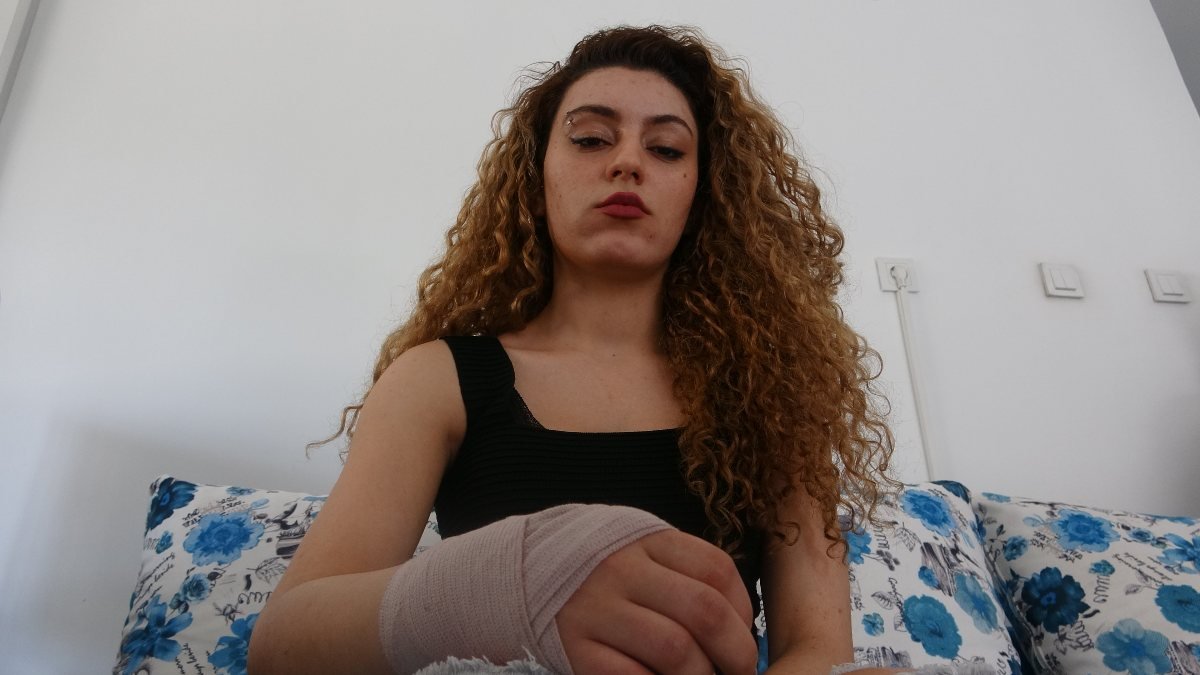 Diyarbakır'da yolda yürürken saldırıya uğradı