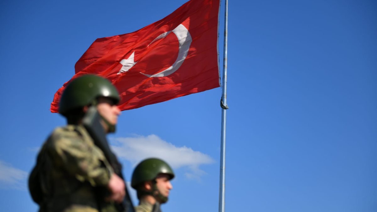 Yunanistan'a kaçmaya çalışan 3 şahıs Edirne'de yakalandı