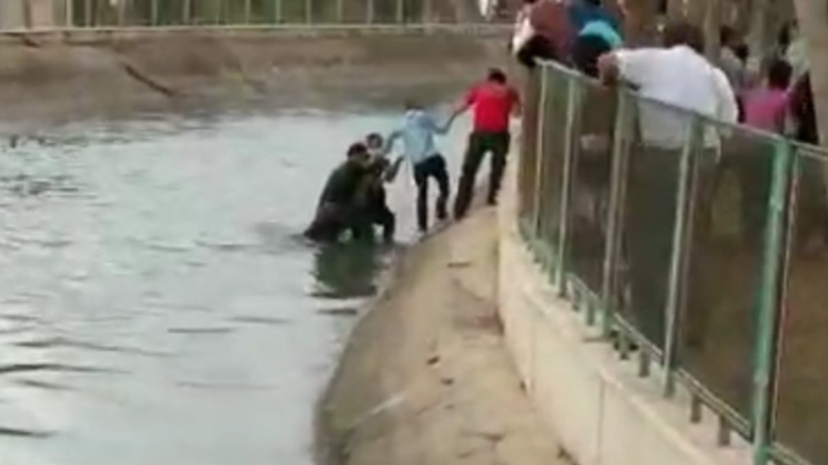 Mersin'de sulama kanalına düşen ikiz kız kardeşlerden 1'i hayatını kaybetti
