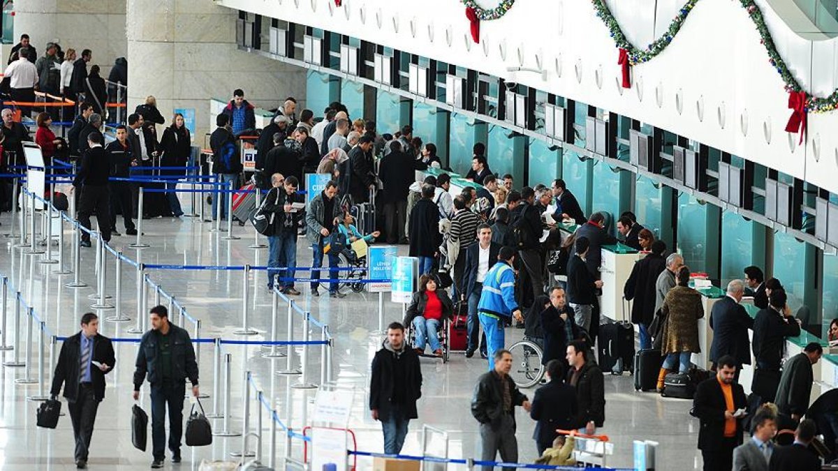 Kazakistan, Antalya'ya uçak sefer sayısını artırdı