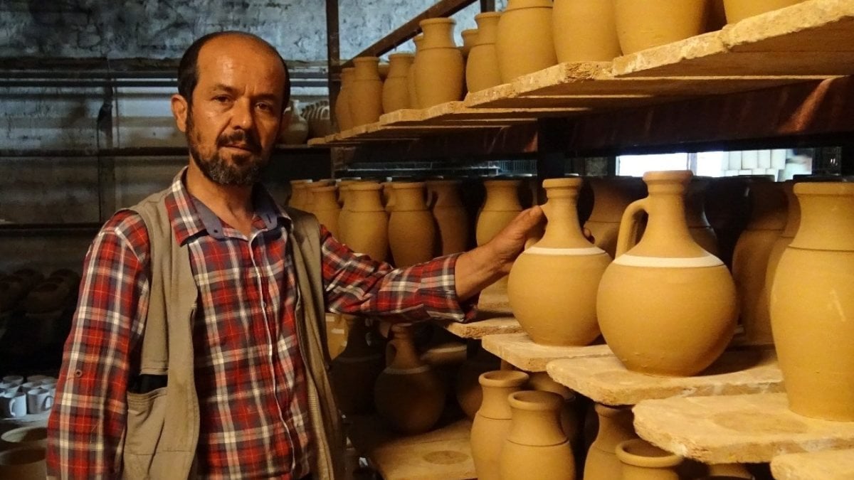 İznik'te ürettiği el işi seramikleri Avrupa’ya ihraç ediyor