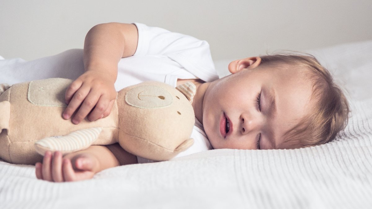 Çocuğunuzun yalnız uyumasını sağlayacak 6 yöntem