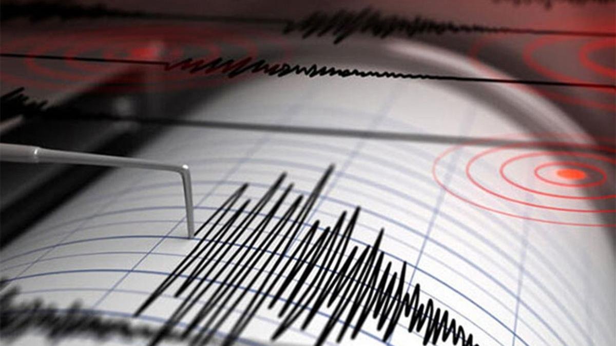 Marmaris'te 4 büyüklüğünde deprem