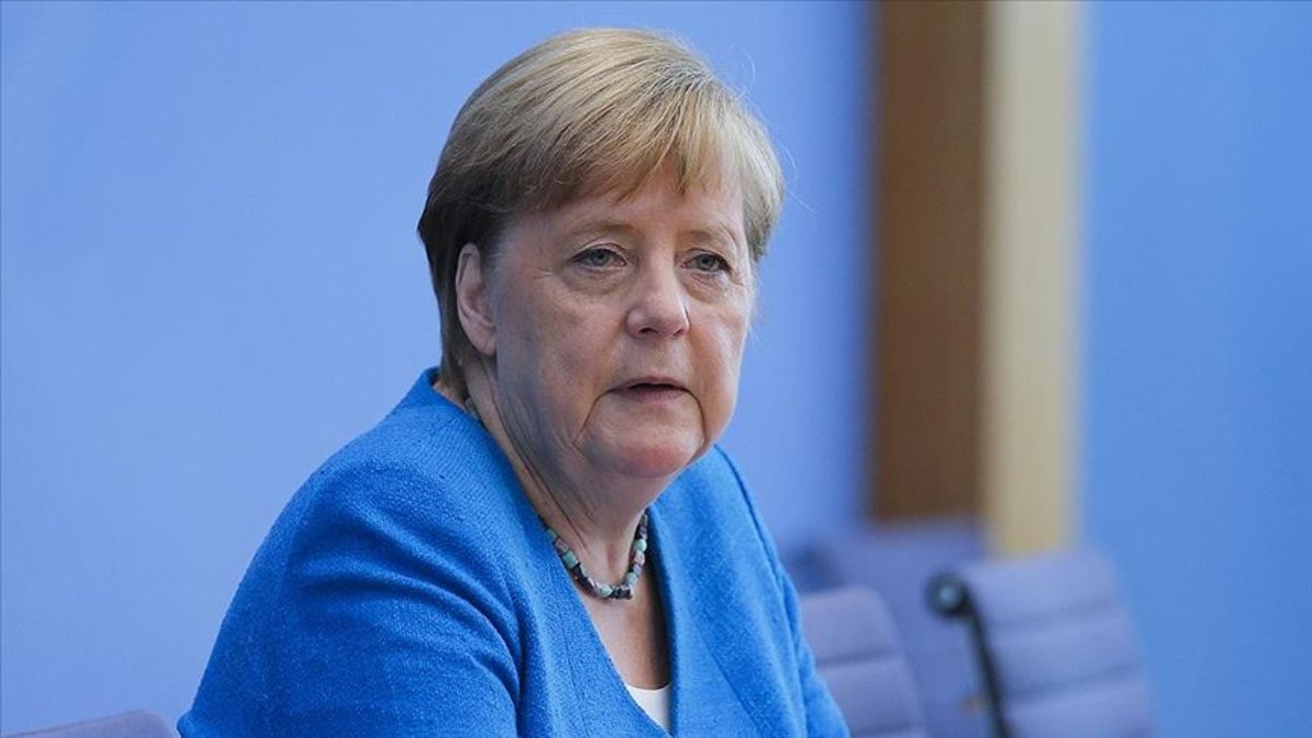 Angela Merkel: Vaka sayısı açısından gelişmeler son derece sevindirici