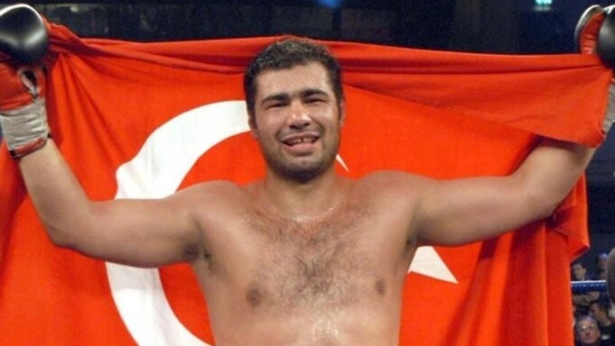 Türk boksunun unutulmayan ismi: Sinan Şamil Sam kimdir?