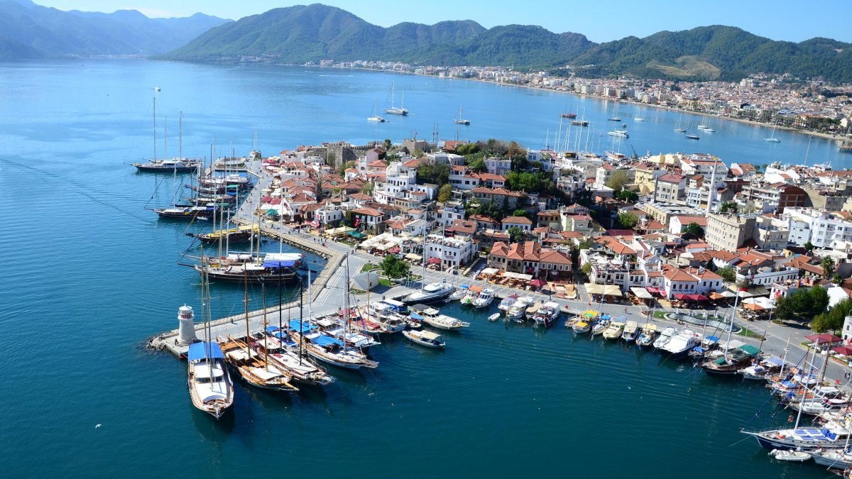 Marmaris'te küçük oteller lüks konuta dönüşüyor