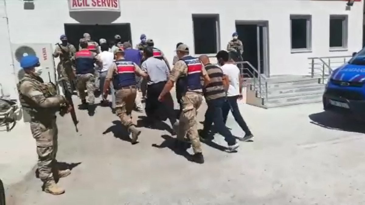 Diyarbakır’da PKK/KCK operasyonu: 8 gözaltı