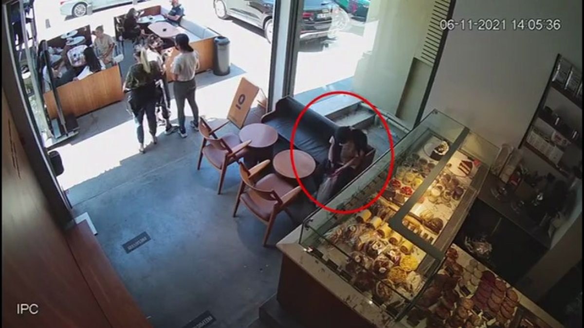 Beşiktaş'taki hırsızlar, kafeden müşterinin telefonunu çaldı