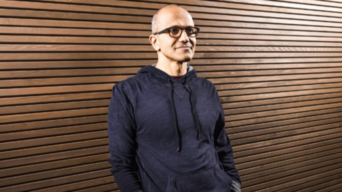Microsoft CEO'su Satya Nadella şirketin başkanı seçildi