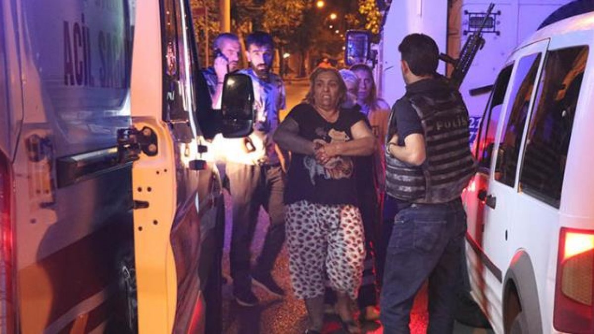 Diyarbakır'da restoran kurşunlandı, balkonda uyuyan kadın vuruldu