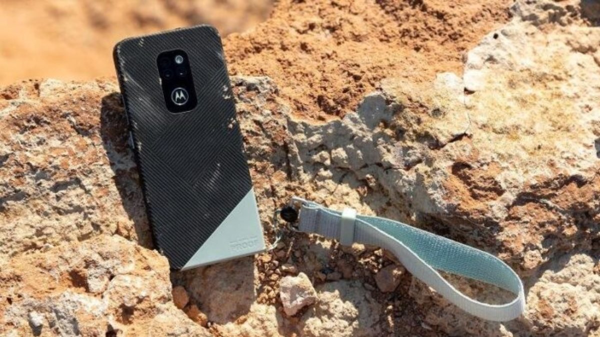 Askeri dayanıklılık sunan Motorola Defy tanıtıldı: İşte fiyatı ve özellikleri