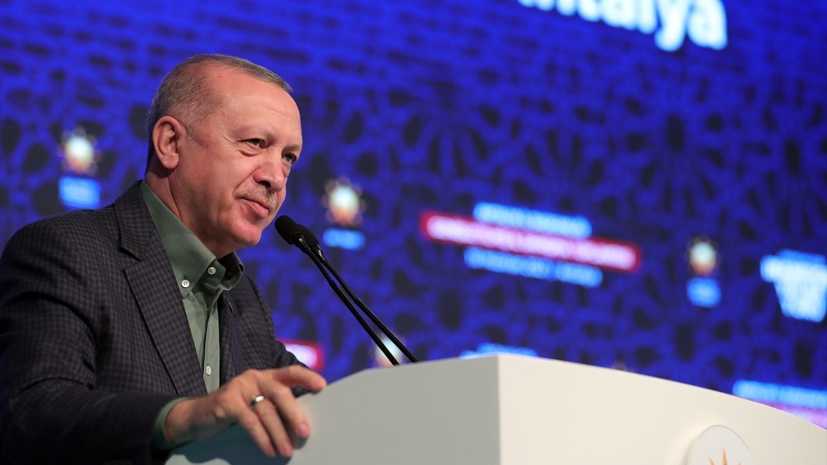 Cumhurbaşkanı Erdoğan: İngiltere de seyahat kısıtlamasını kaldıracak