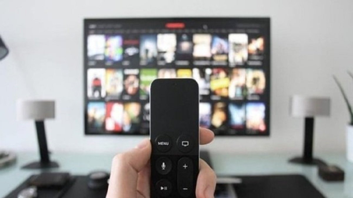20 Haziran 2021 Pazar TV yayın akışı: Bugün televizyonda ne var?
