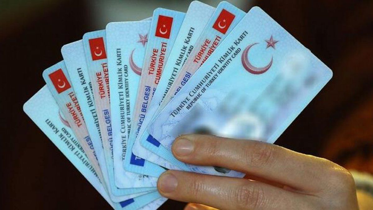 30 Haziran'dan itibaren eski kimlik kartıyla KKTC'ye gidilemeyecek